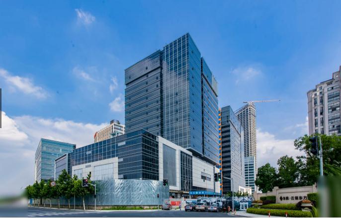 上海東航濱江中心：城市核心商務(wù)地標(biāo)，交通便捷無(wú)憂