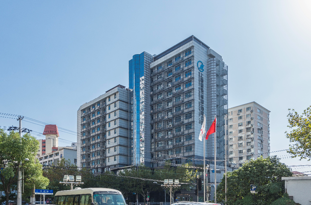 上海上服商廈：現(xiàn)代化商務(wù)樓宇，滿足多樣需求